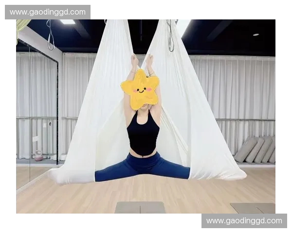 空中瑜伽：探索悬挂式运动的身心益处与独特魅力